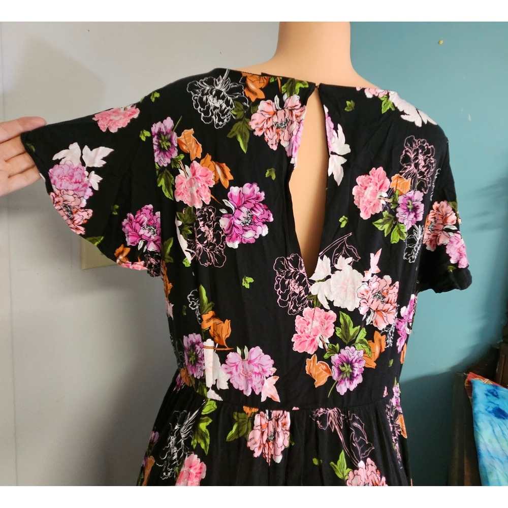 Torrid Floral Maxi Dress Womens 2 Black Pink V-Neck Short Sleeve Empire Waist - Picture 8 of 14